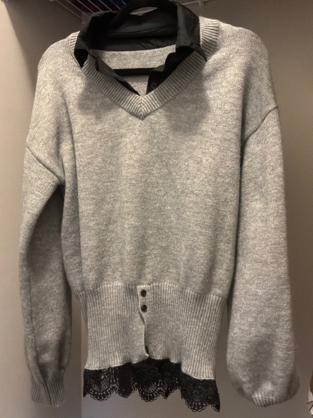 Contrast Collar Lace Hem Sweater